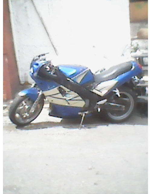 Yamaha fzr &middot; Confikom